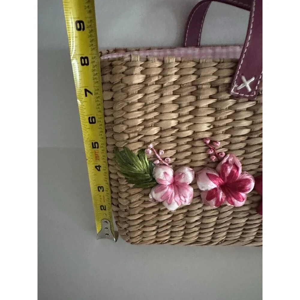 House of AnLi Basket vintage Beige pink floral detail plaid inside —see Pictures